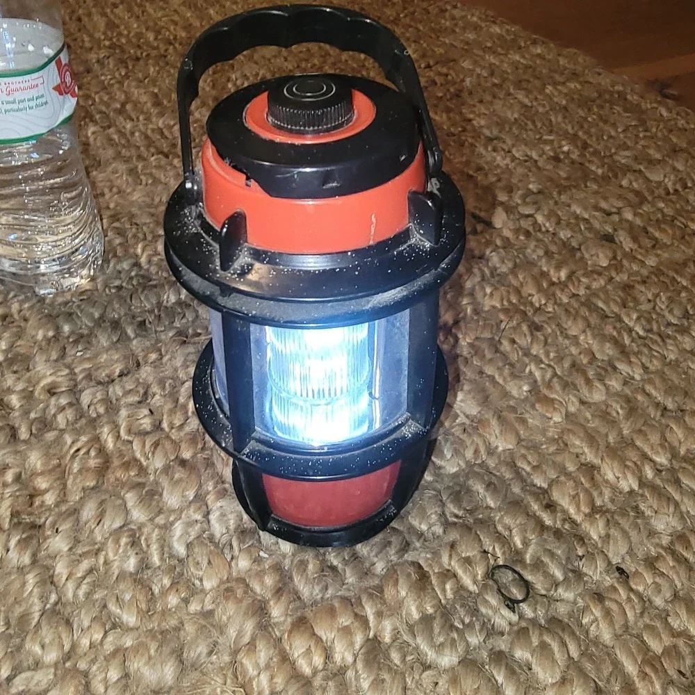 Portable LED Camping Lantern Outdoor Lantern Emergency Light Red Black